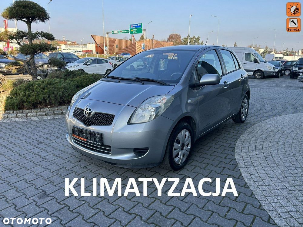Toyota Yaris - 1