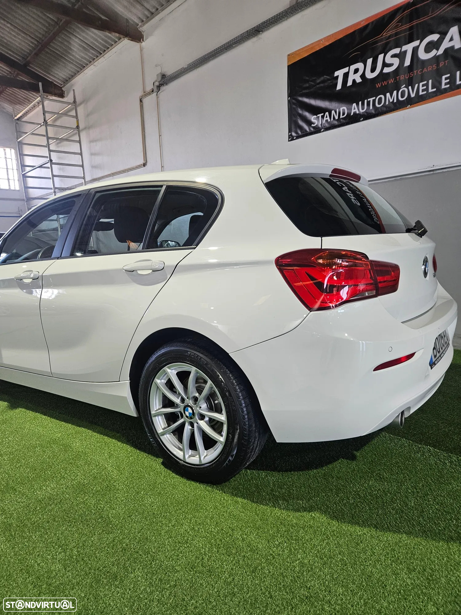 BMW 116 d EfficientDynamics Edition Sport Line - 5
