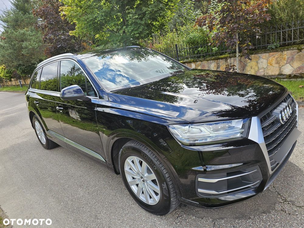 Audi Q7 - 1