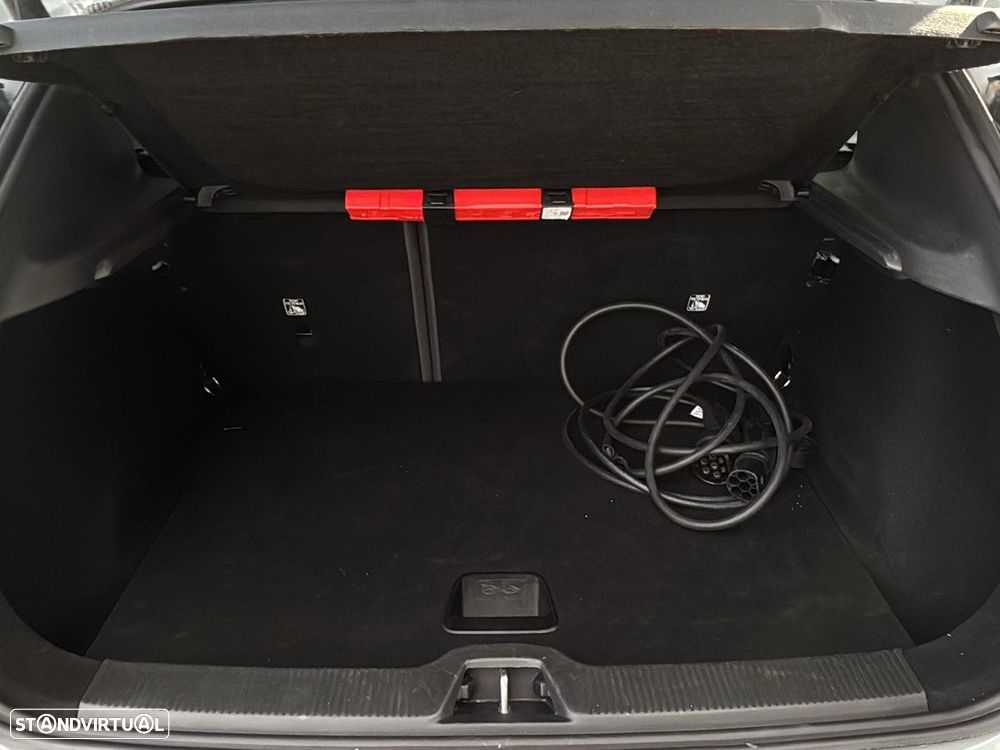 Volvo EX30 Single Motor Extended Range RWD Plus - 15