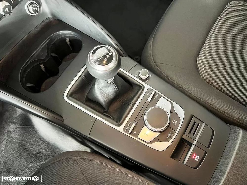 Audi A3 Sportback 30 TFSI - 15