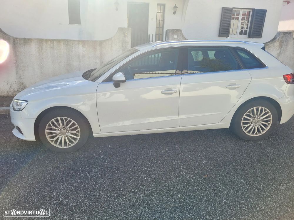 Audi A3 Sportback 1.6 TDI - 8