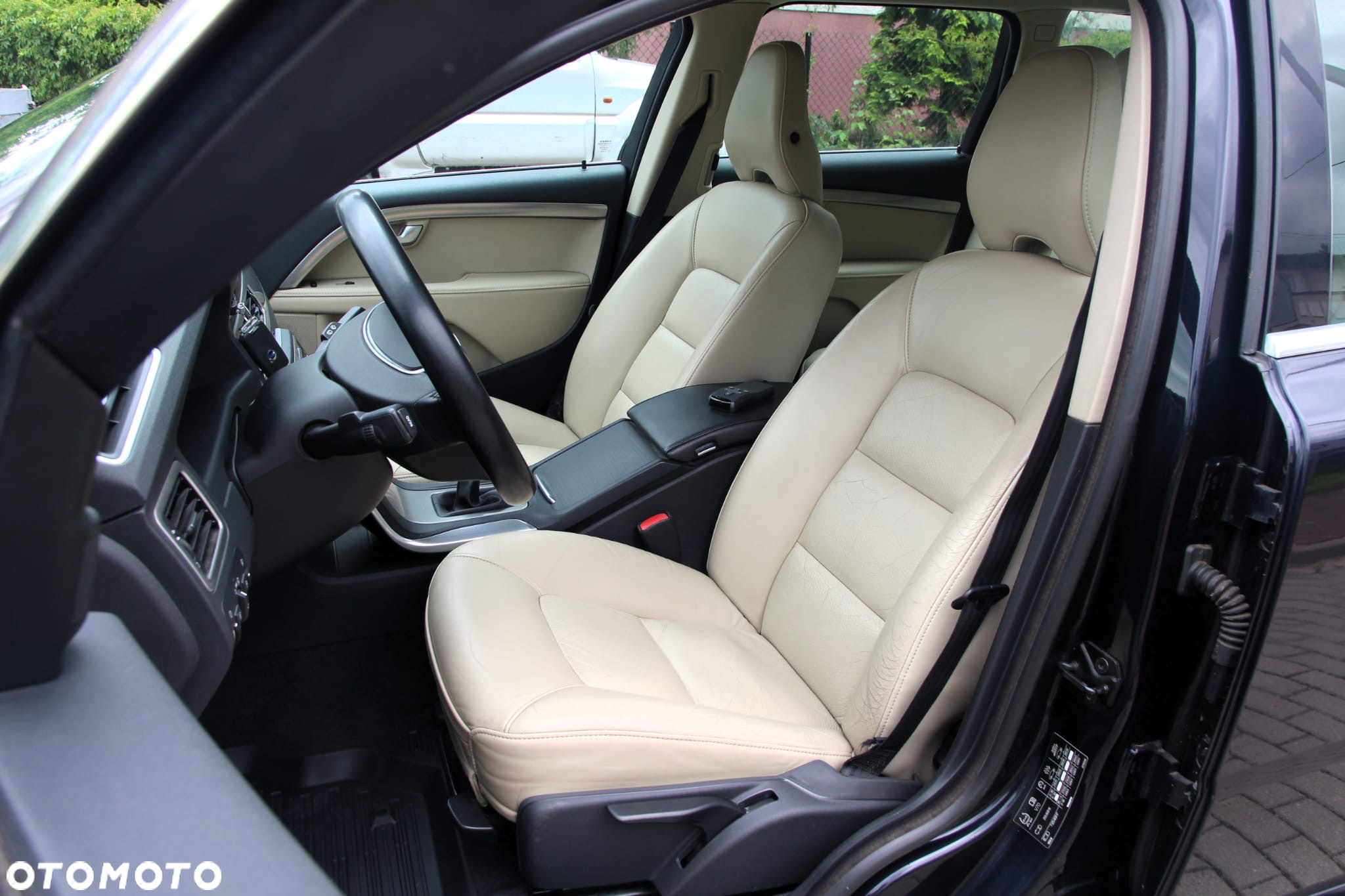 Volvo V70 1.6D DRIVe Momentum - 26