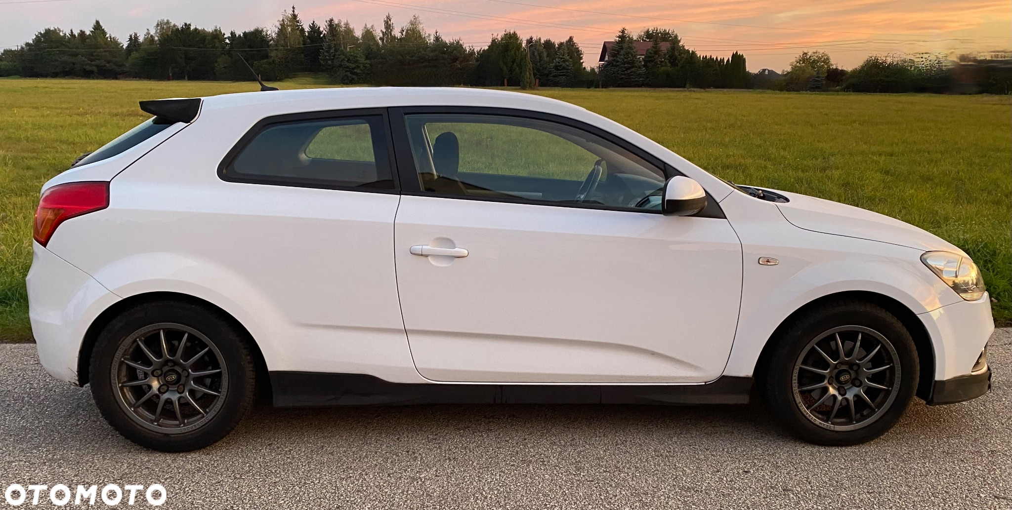 Kia Ceed - 6