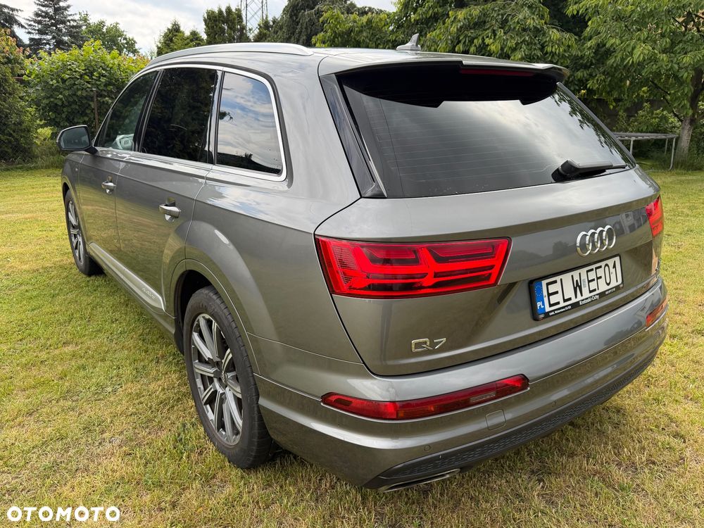 Audi Q7 - 24