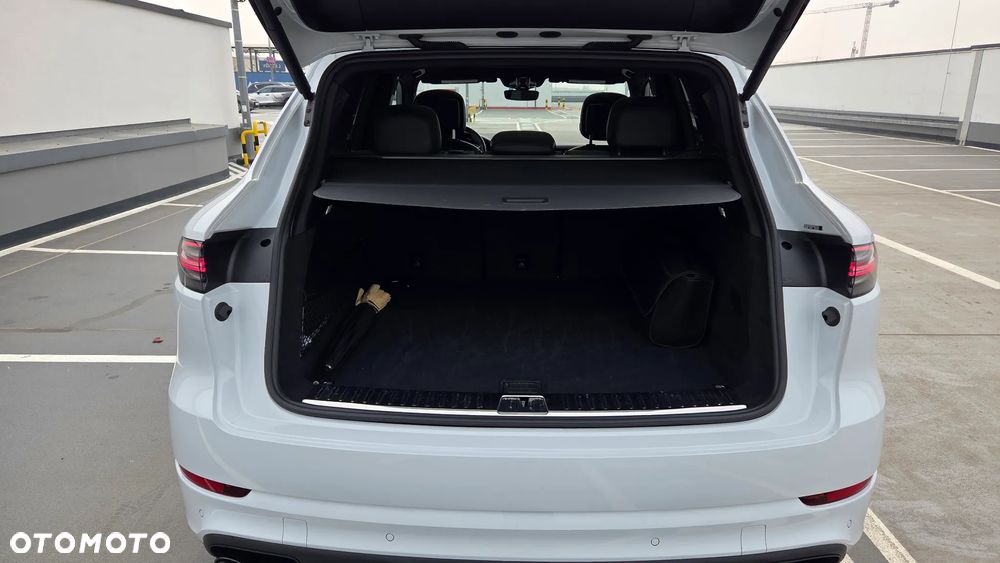 Porsche Cayenne S - 12