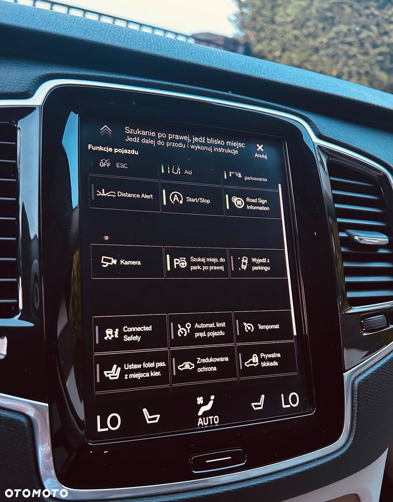 Volvo XC 90 - 21