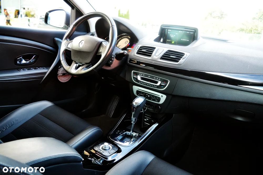 Renault Megane TCe 130 EDC Bose Edition - 21