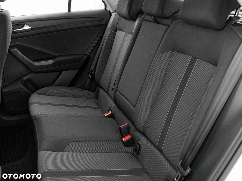 Volkswagen T-Roc 1.5 TSI Life - 25