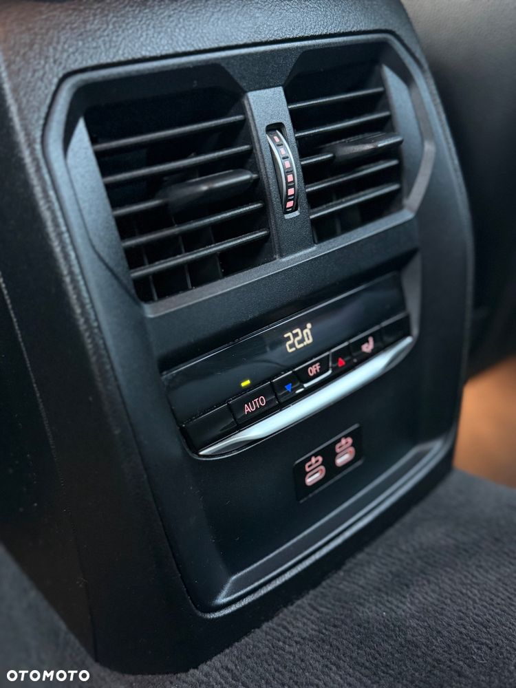 BMW Seria 3 320i M Sport - 26