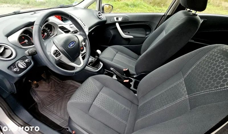 Ford Fiesta 1.4 Titanium - 20