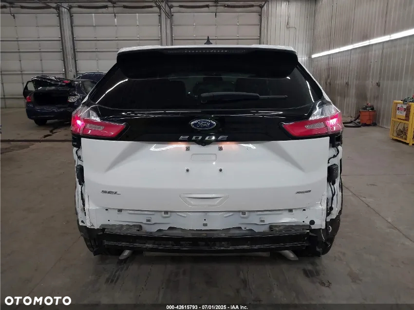 Ford Edge - 9