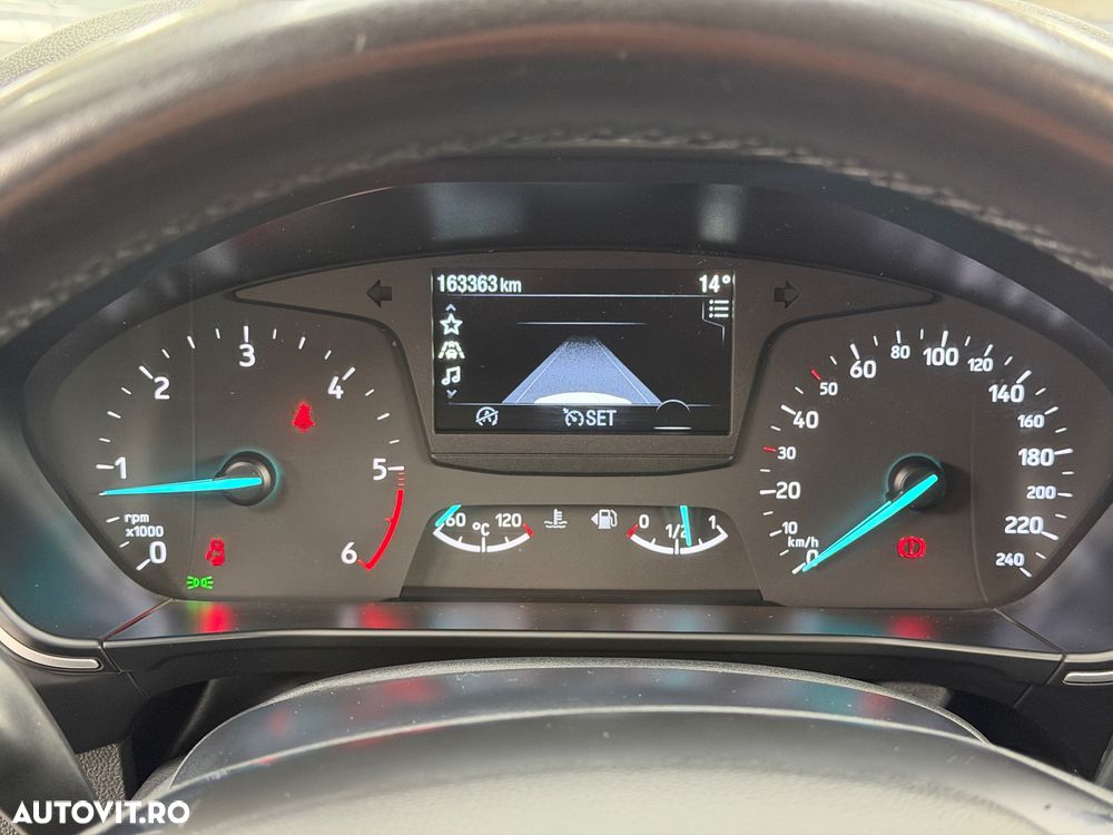 Ford Focus - 10