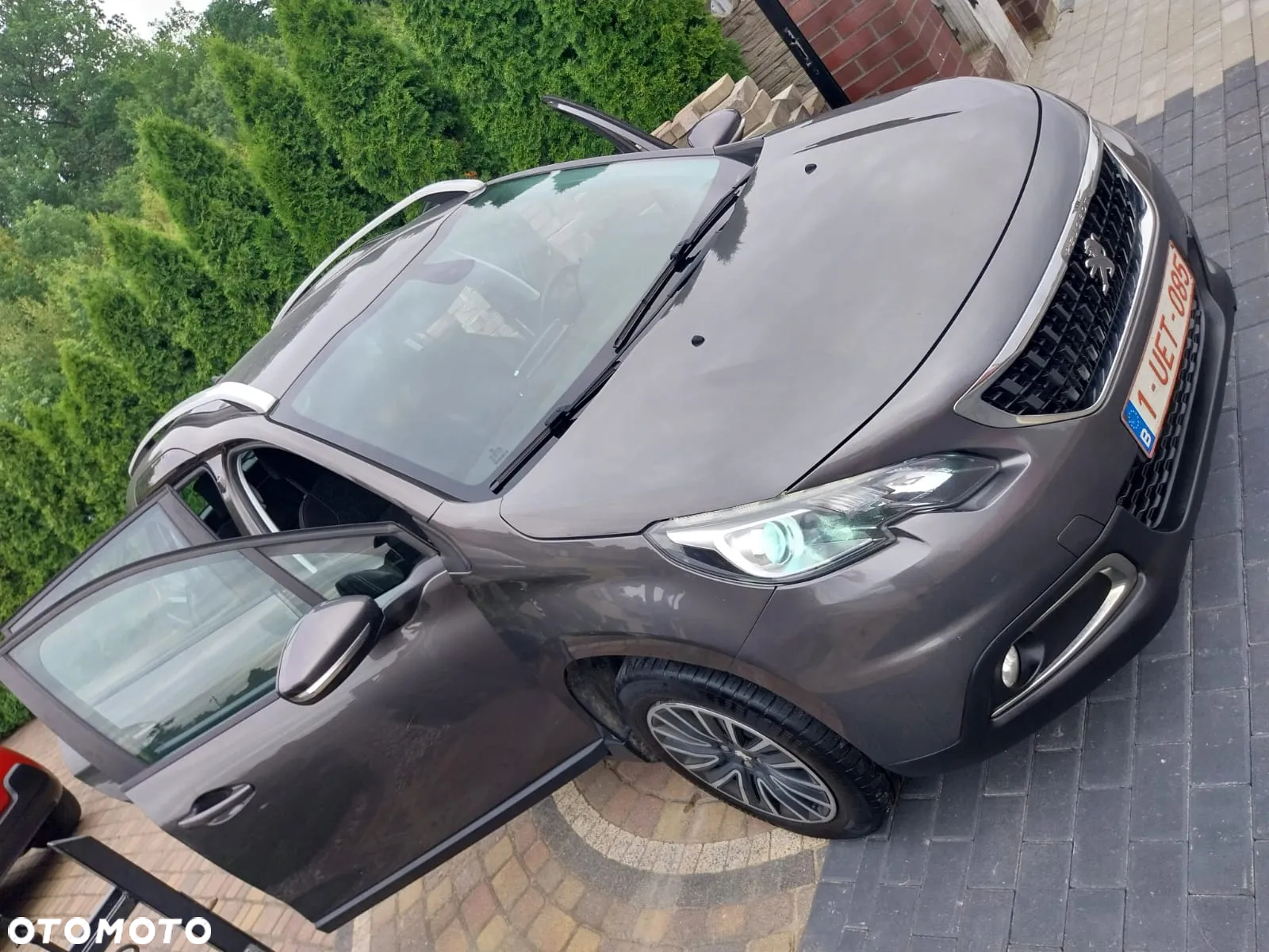 Peugeot 2008 - 9