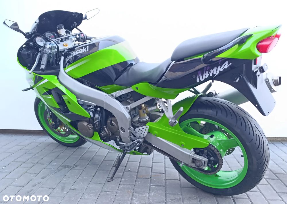 Kawasaki ZXR - 4