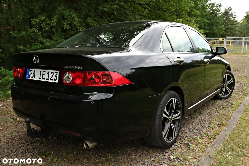 Honda Accord 2.0 i Sport - 24