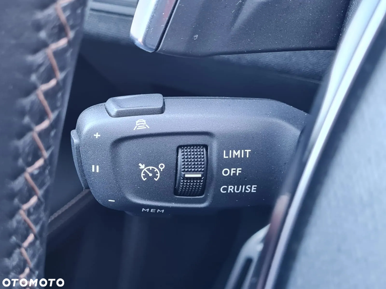 Peugeot 5008 1.6 PureTech GT S&S EAT8 - 21