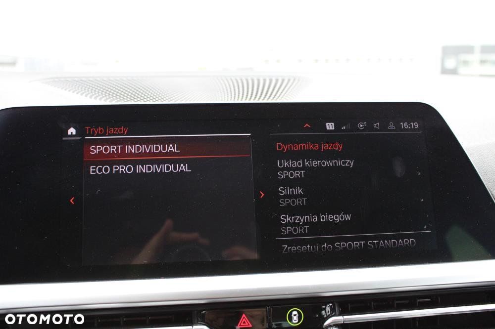 BMW Seria 3 - 32