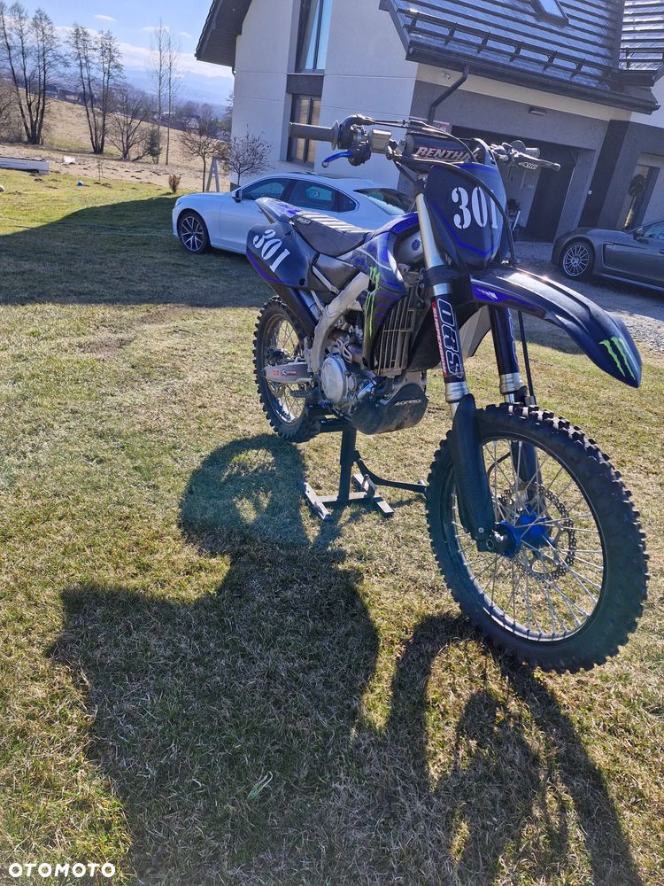 Yamaha YZF - 7