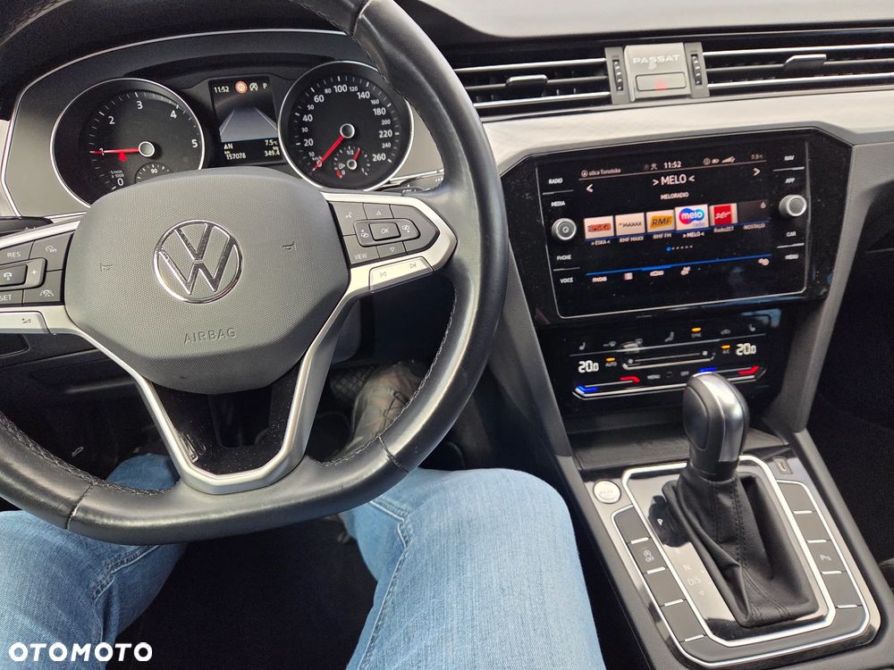 Volkswagen Passat 2.0 TDI SCR DSG Business - 16