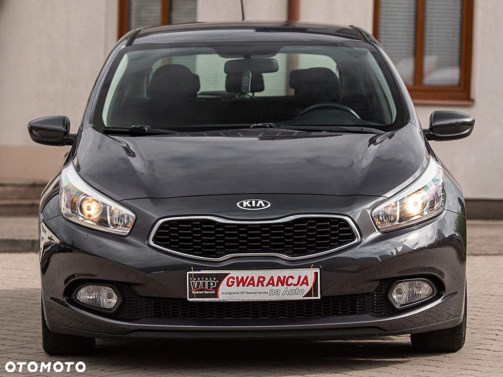 Kia Ceed - 15