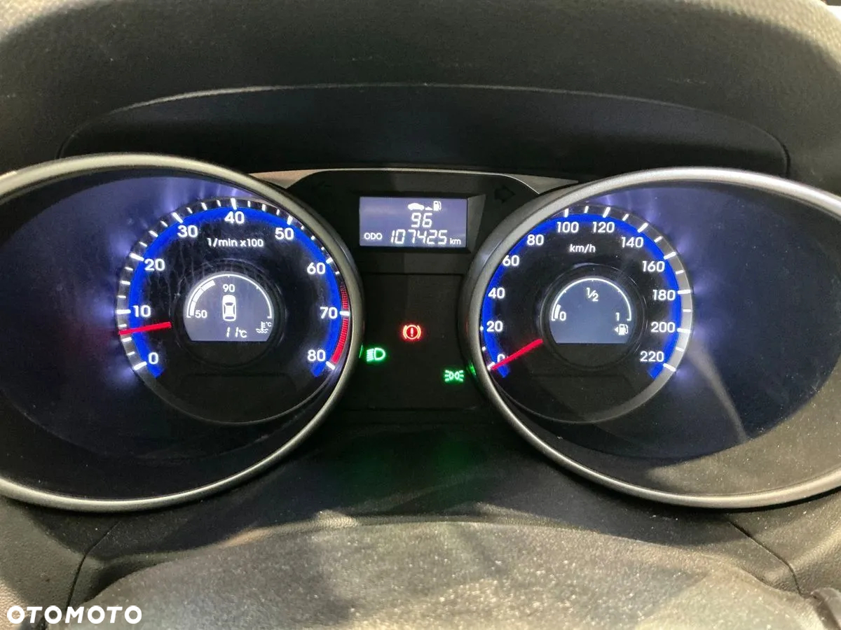 Hyundai ix35 1.6 2WD Fifa World Cup Edition - 4