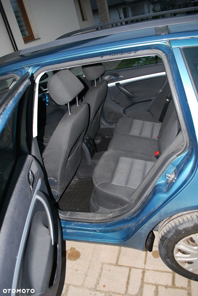 Skoda Octavia 1.6 Combi - 6