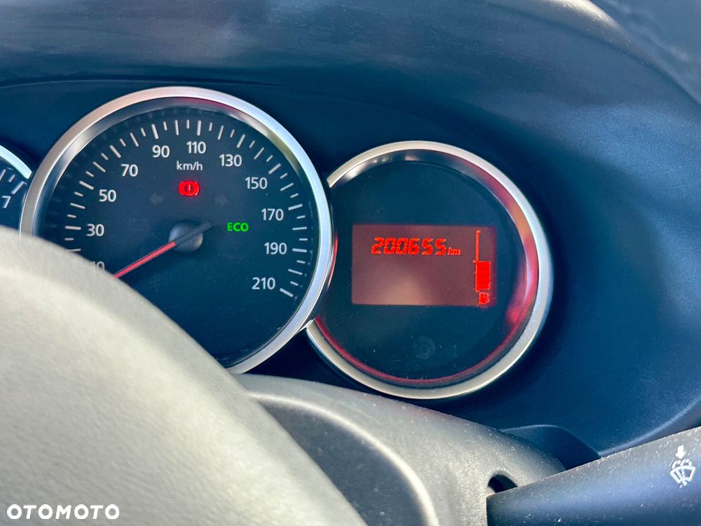 Dacia Lodgy 1.6 SCe Stepway S&S - 23