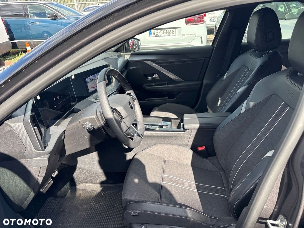 Opel Astra 1.2 T GS S&S - 9