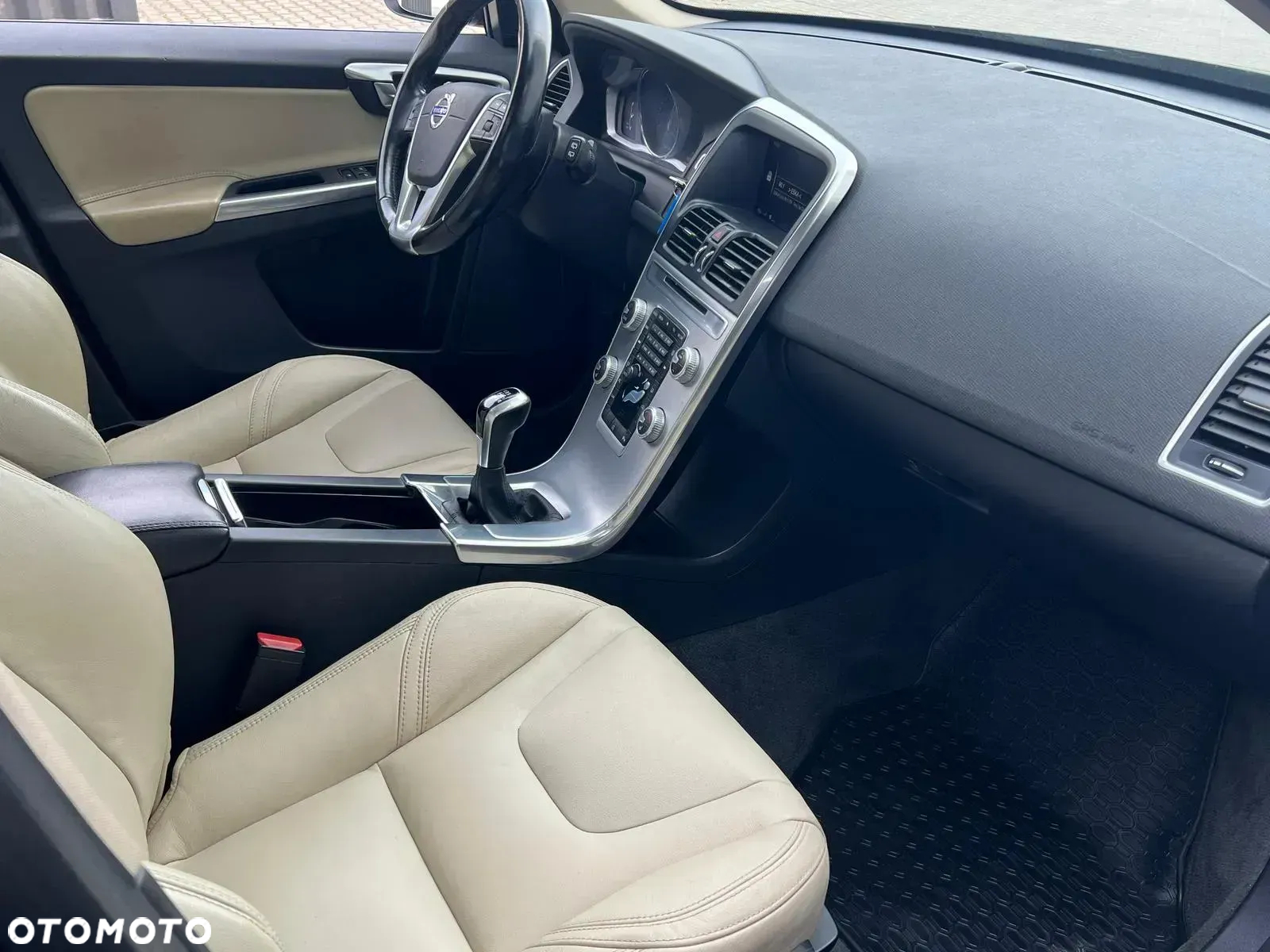 Volvo XC 60 2.4D AWD Summum - 9