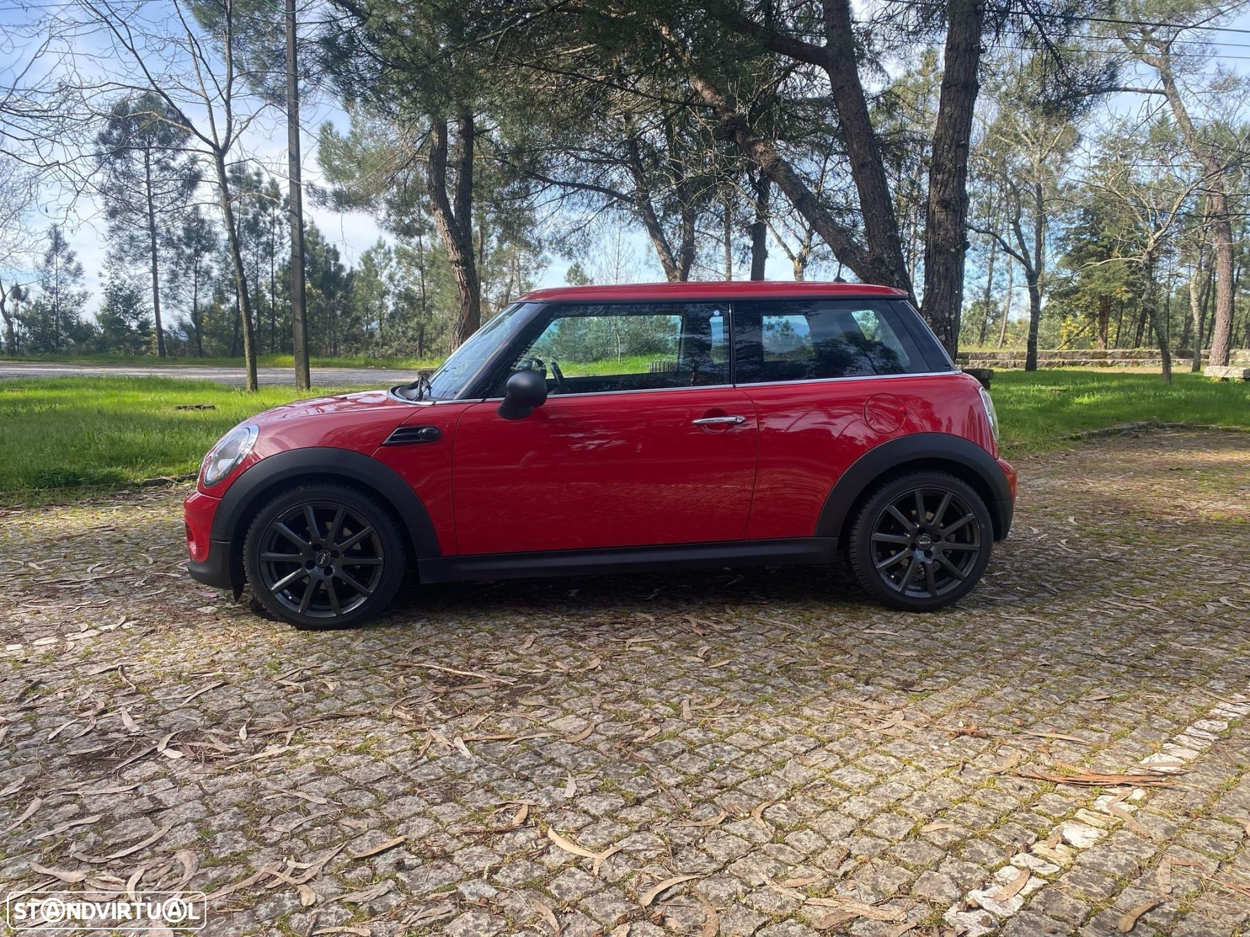 MINI 3 Portas One D - 8