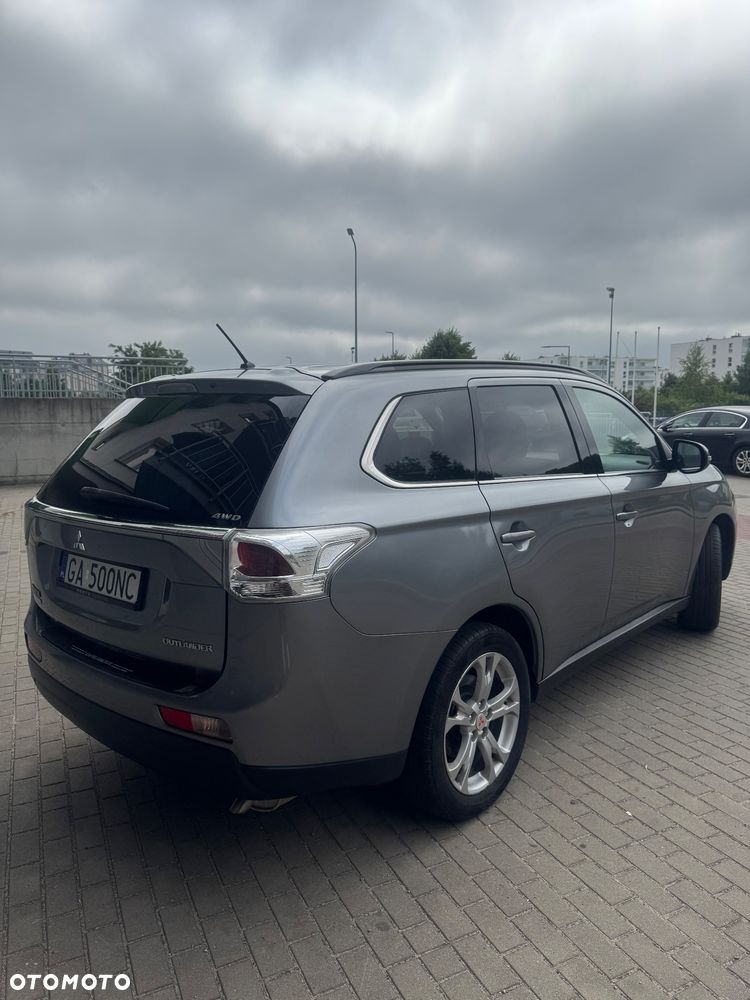 Mitsubishi Outlander 2.0 Intense + CVT - 8