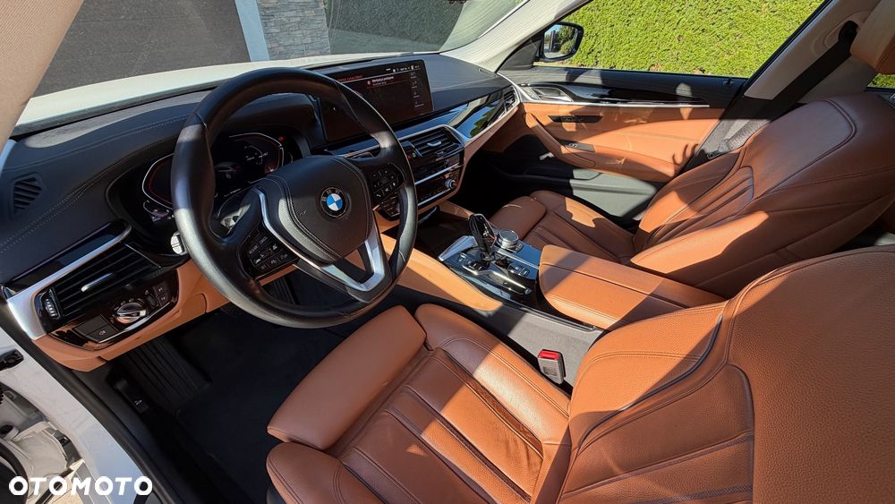 BMW Seria 5 520d xDrive mHEV Luxury Line sport - 4