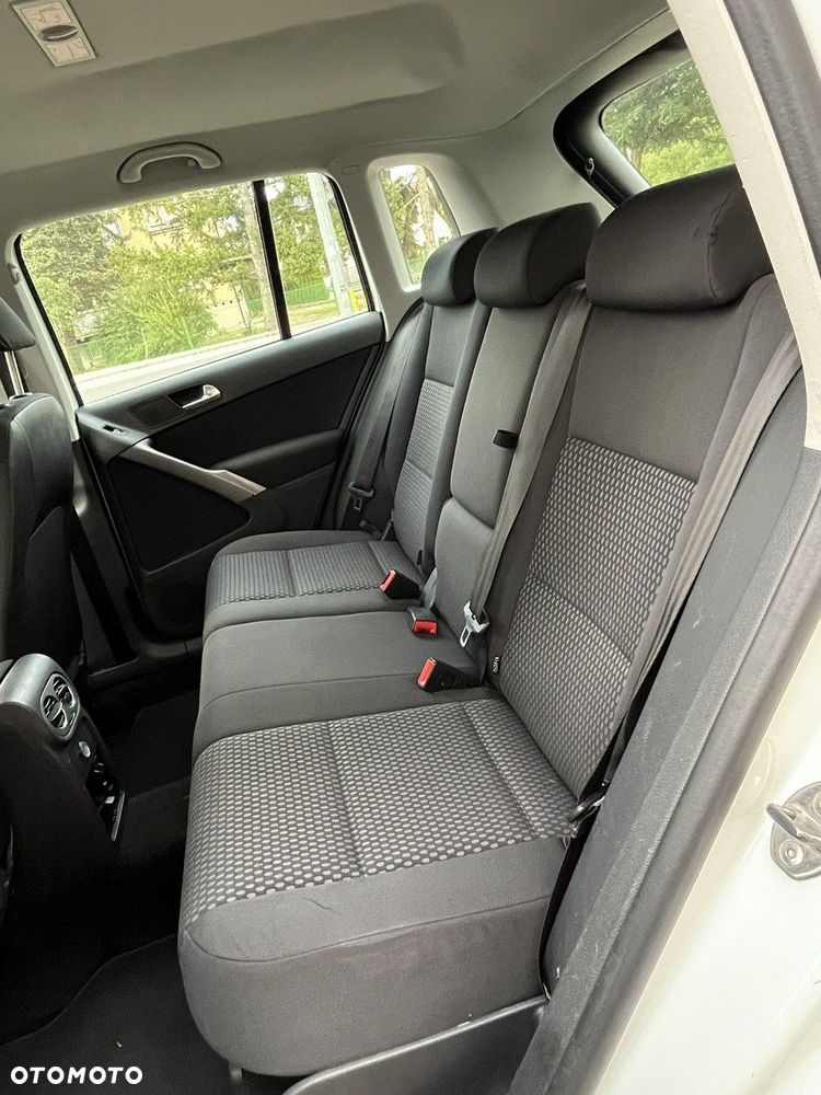 Volkswagen Tiguan - 8