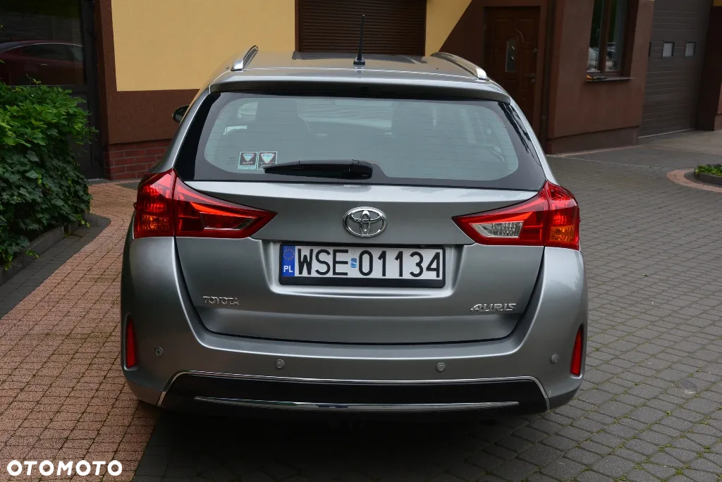 Toyota Auris 1.6 Premium Comfort - 11