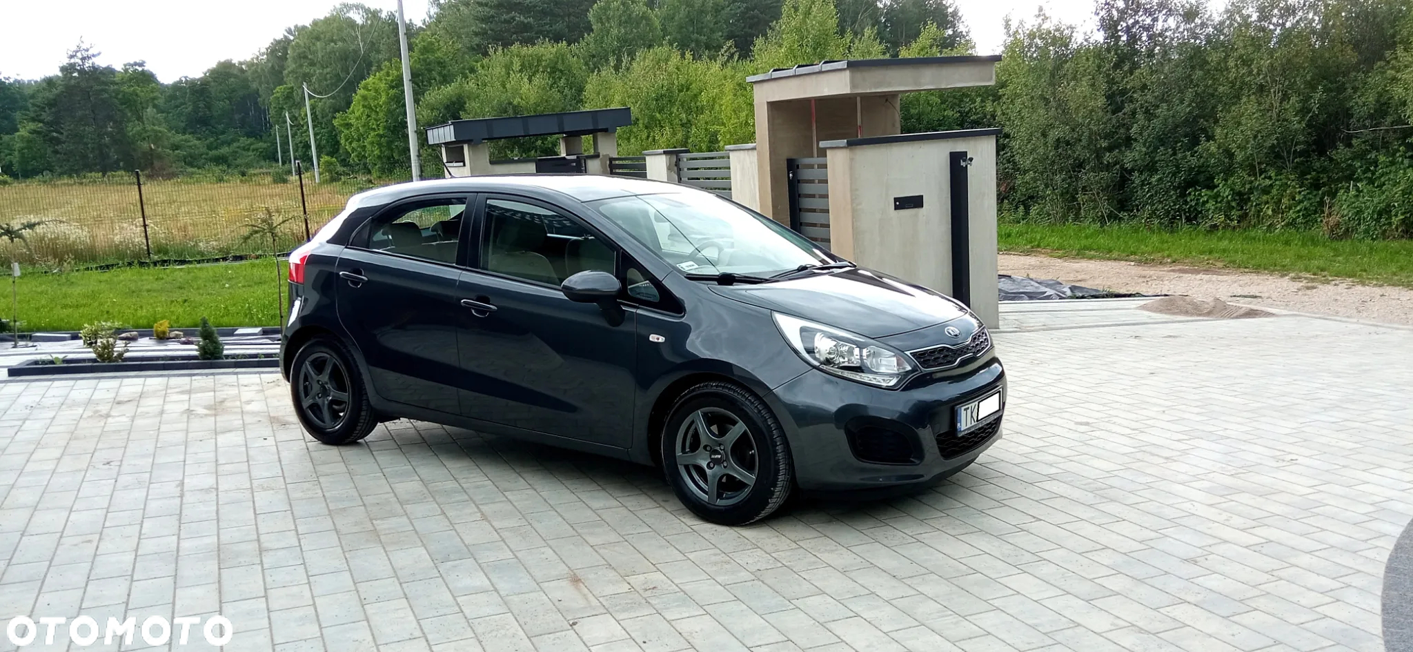Kia Rio - 9