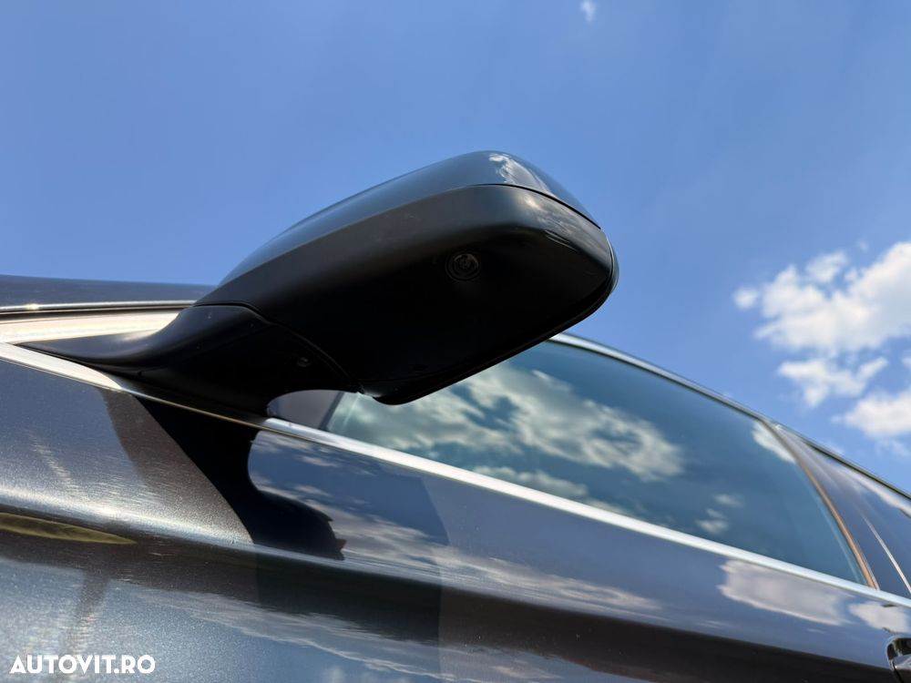 BMW Seria 5 525d xDrive AT - 11