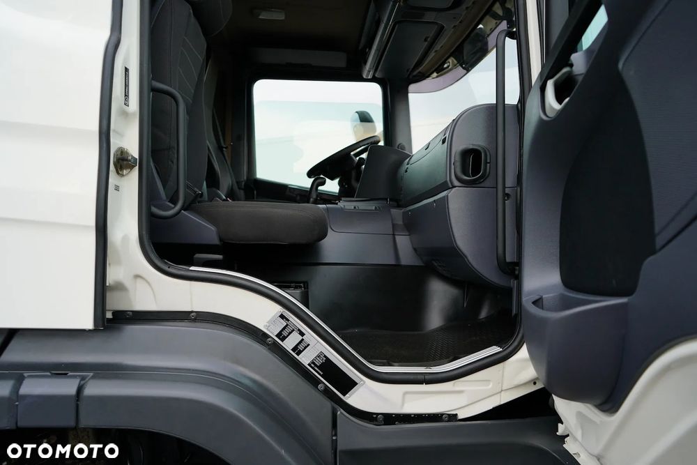 Scania / P 360 / 6 X 4 / SKRZYNIOWY + HDS / HMF 1730 K3 / RETARDER / ROTATOR / PILOT - 24