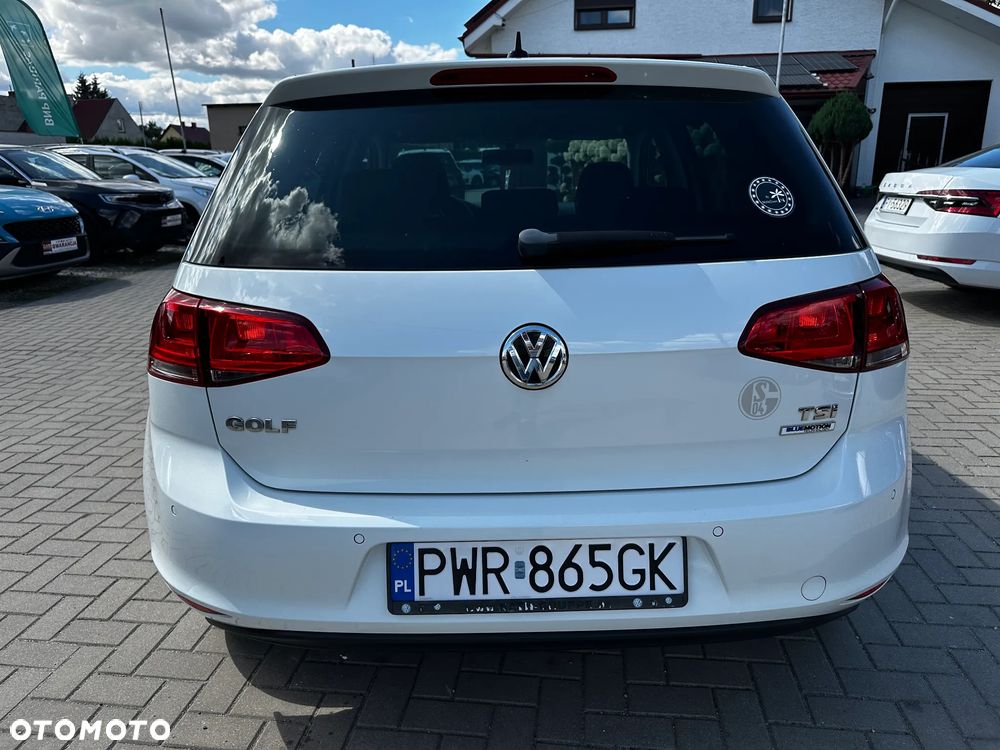 Volkswagen Golf - 34