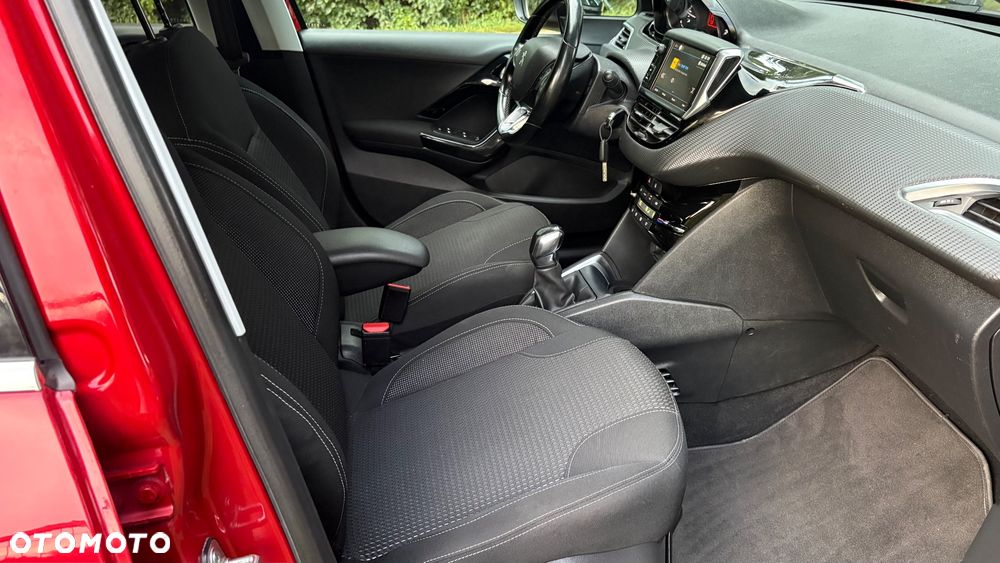 Peugeot 208 PureTech 82 Start & Stop Allure - 25