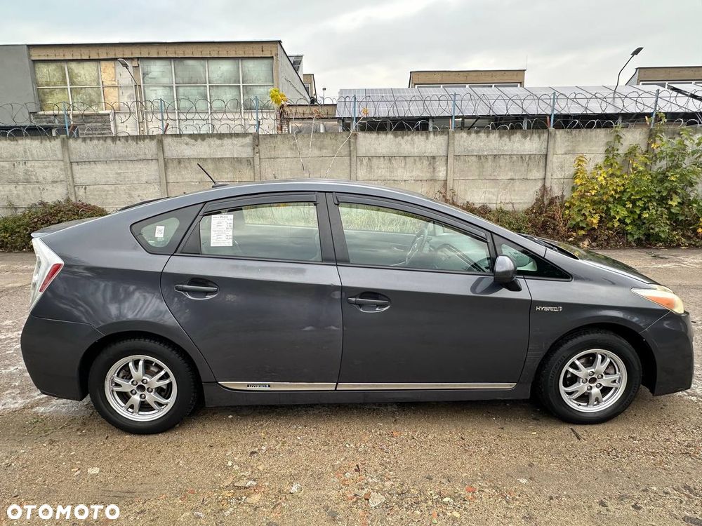 Toyota Prius 1.8 HSD Active - 7