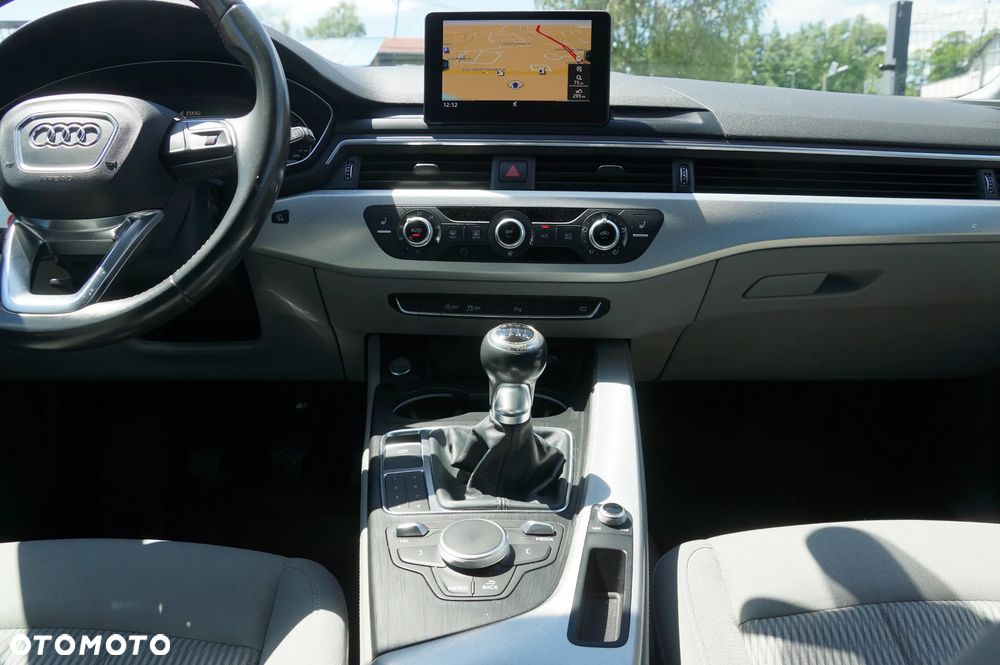 Audi A4 Avant 2.0 TDI - 13