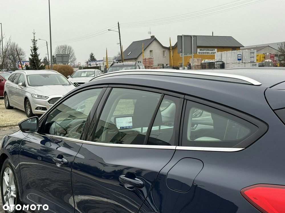 Ford Focus - 13