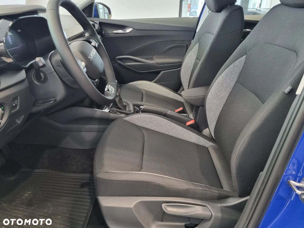 Skoda Fabia 1.0 Essence - 11