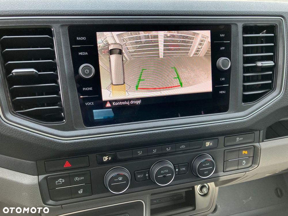 Volkswagen Grand California Grand California 600 silnik: 2,0 l TDI EU6 SCR BlueMotion Technology 130 kW skrzynia biegów: Przedni napęd automatyczna 8-biegowa rozstaw osi: 3640 mm - 11