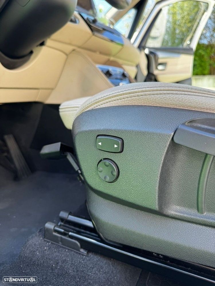 BMW 216 Active Tourer d Line Sport - 25