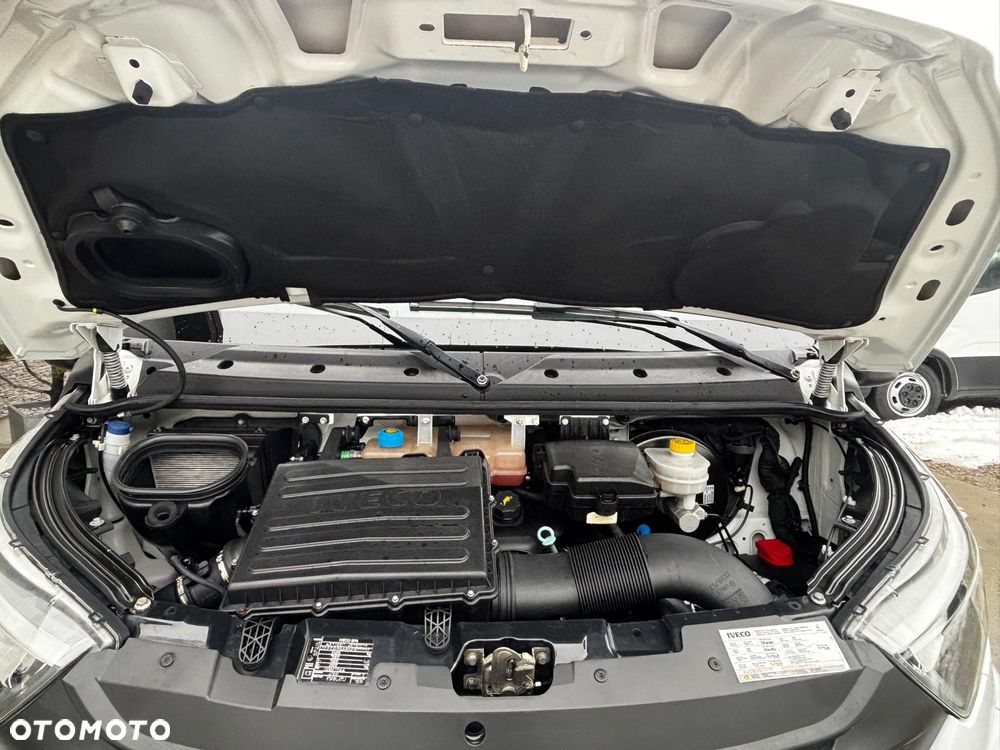 Iveco Daily 35C14 Kontener 8 Palet z windą - 14