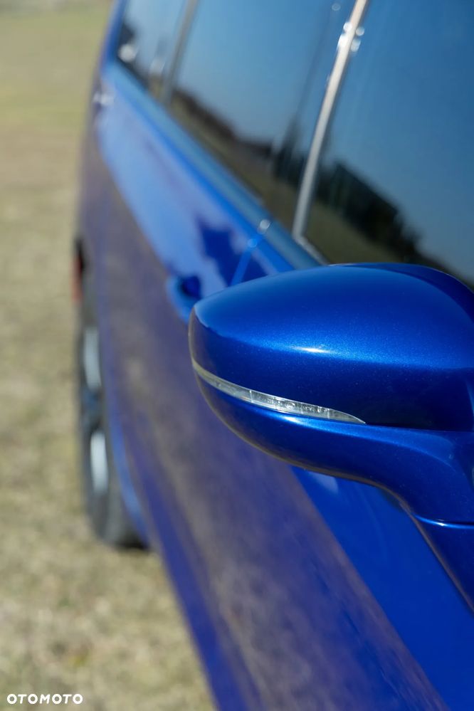 Chrysler Pacifica - 12