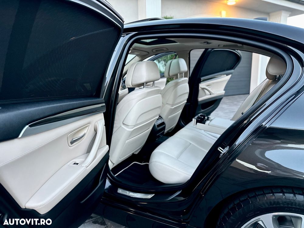 BMW Seria 5 520d Aut. Luxury Line - 17