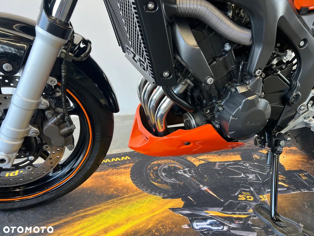 Yamaha FZ6 - 8